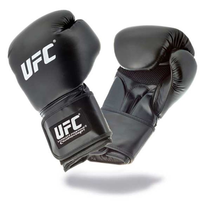 UFC 16oz Training Gloves UFG 102405