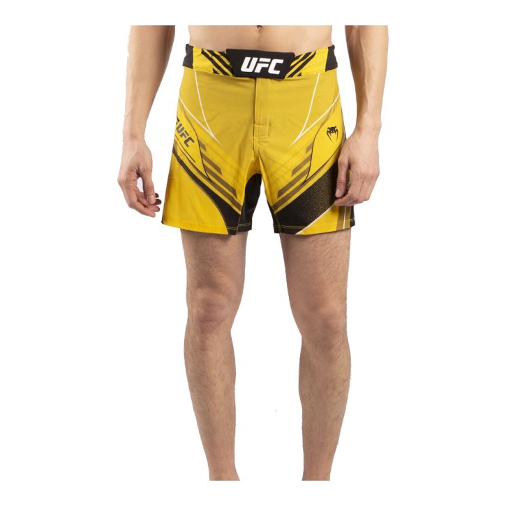 Venum UFC Pro Line Shorts Gelb