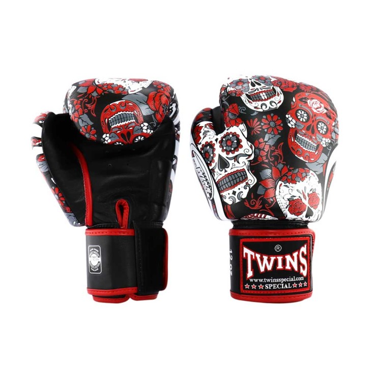 Twins Fantasy 4 Boxing Gloves Skull Red