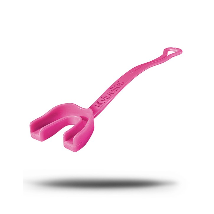 Mueller mouthguard with belt pink