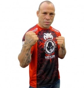 Abverkauf Venum Wanderlei Silva UFC 147 Walk-Out red