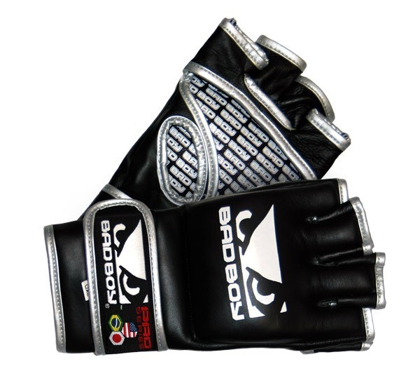 Abverkauf Bad Boy MMA Gloves Pro Series black XXL
